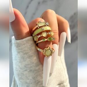 NEW UO 5 Ring Set Stackable Green Stones Urban Outfitters Size 6